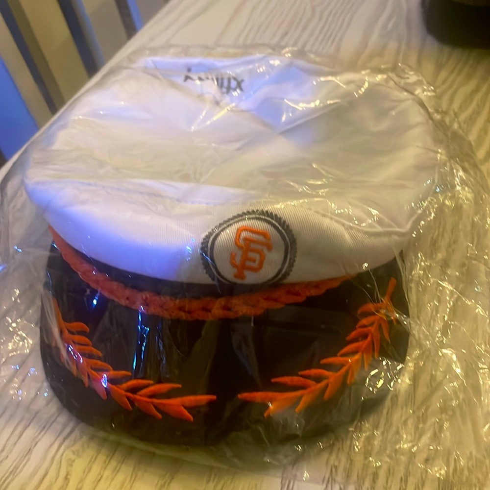 SF GIANTS CAPTAINS HAT. SNAPBACK